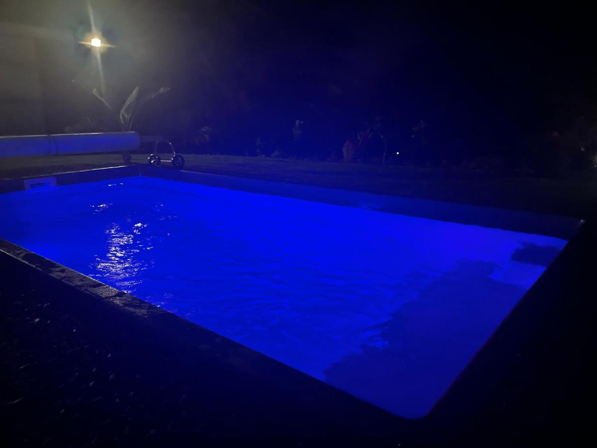 L'Escapade Creole Jacuzzi Privatif Bungalow Bananier Saint-Joseph Buitenkant foto